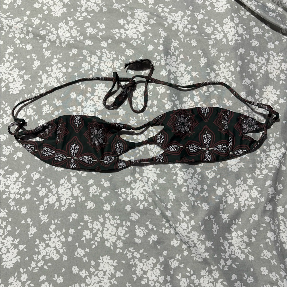Benoa Swim Top and Bottom (Kaleido)